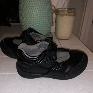 Stride Ride Cassidy Mary Janes size 5 wide